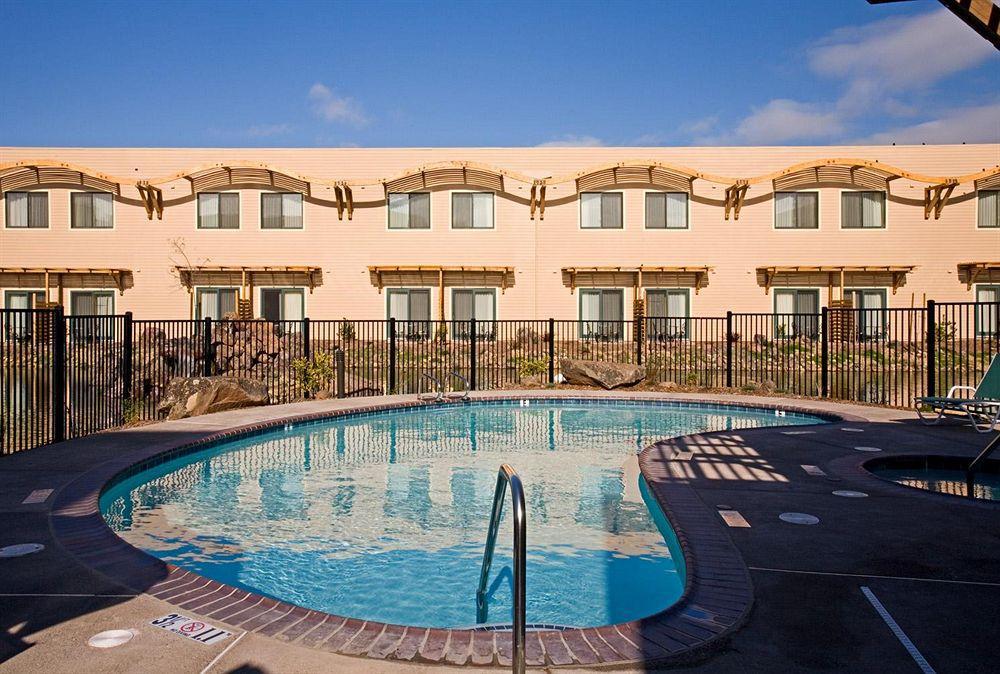 Doubletree By Hilton Napa Valley - American Canyon Eksteriør billede
