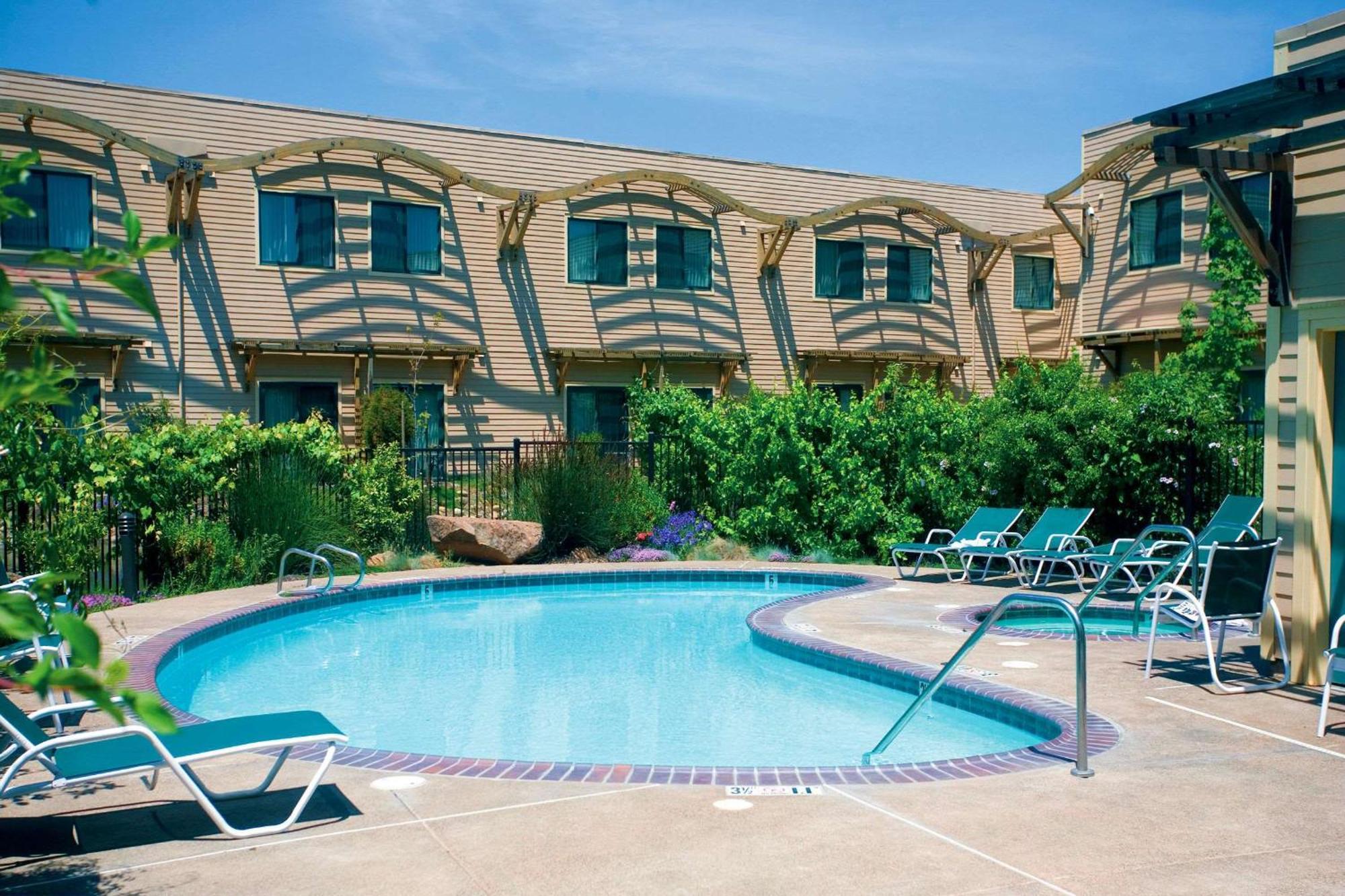 Doubletree By Hilton Napa Valley - American Canyon Eksteriør billede